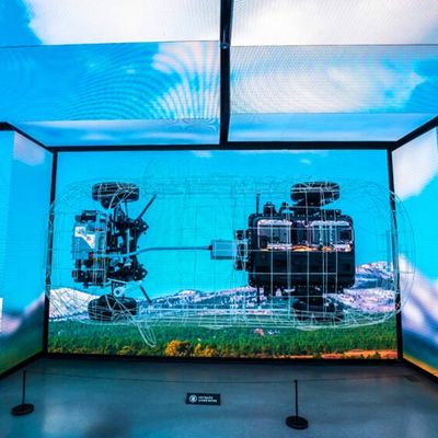 3840 हर्ट्ज 3डी इमर्सिव कर्व्ड एलईडी वीडियो वॉल P1.57 P1.87 P2 वर्चुअल